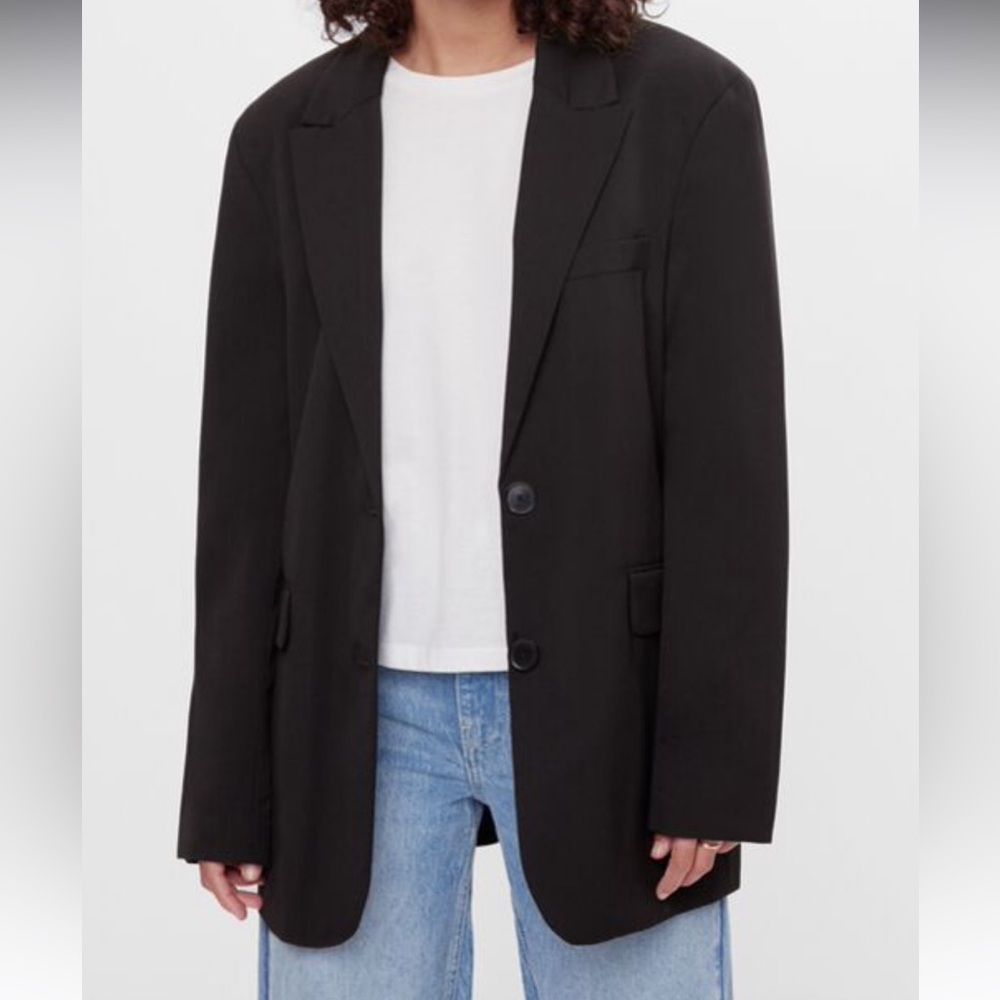 Oversized black blazer